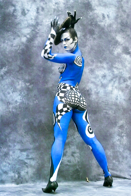 Art, Aufführung, Bodypainting, Color, Colors, Colour, Colours, Contest, Event, Farbe, Festival, Kunst, Körperbemalung, Körpermalerei, Modelle, Models, Model, Performance, Schminkkunst, Stage, Veranstaltung, Vorführung, WEB, Wettbewerb, Model of Mieke van Gompel presenting herself in the photoarea