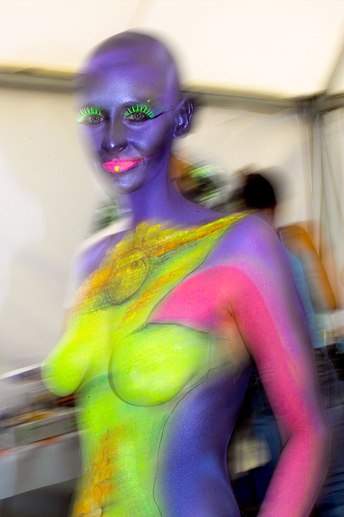 Art, Aufführung, Bodypainting, Color, Colors, Colour, Colours, Contest, Event, Farbe, Festival, Kunst, Körperbemalung, Körpermalerei, Modelle, Models, Model, Performance, Schminkkunst, Stage, Veranstaltung, Vorführung, WEB, Wettbewerb, Sandra Bauscher's model ready for the jury