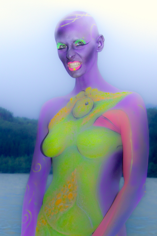 Art, Aufführung, Bodypainting, Color, Colors, Colour, Colours, Contest, Event, Farbe, Festival, Kunst, Körperbemalung, Körpermalerei, Modelle, Models, Model, Performance, Schminkkunst, Stage, Veranstaltung, Vorführung, WEB, Wettbewerb, Overexposure study of Sandra Bauscher's model