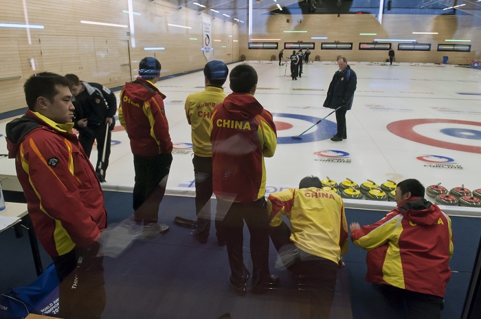 Play-Off Men Warm-up