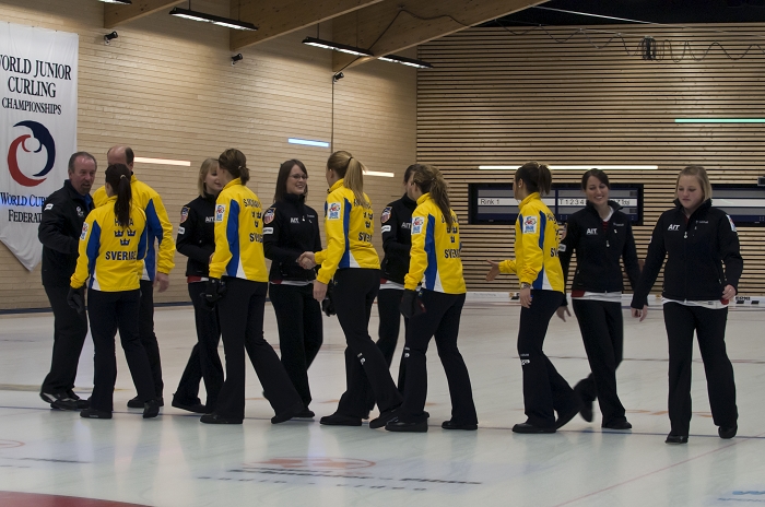 Semi-Final Women USA-Sweden, USA-SWE/1-6, Team-United States: Alexandra Carlson, Tabitha Peterson, Tara Peterson, Sophie Brorson, Miranda Solem, Team-Sweden, CK Granit-Gävle: Anna Hasselborg, Jonna McManus, Agnes Knochenhauer, Anna Huhta, Sara McManus