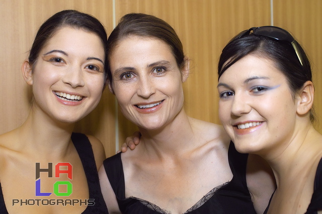 Chorsängerinnen: Sonja Brouwer, Anna Bisaz und Sara Bigna Janett (vlnr), Opera, Il Pirata, Hotel Kulm, St. Moritz, Grisons, Switzerland, sdim0741.jpg